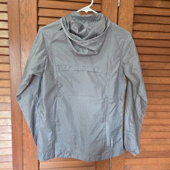 Mizuno Japan Engineered Katara Running Jacket. Size Small. Grey. Lightweight. - Picture 2 of 5
